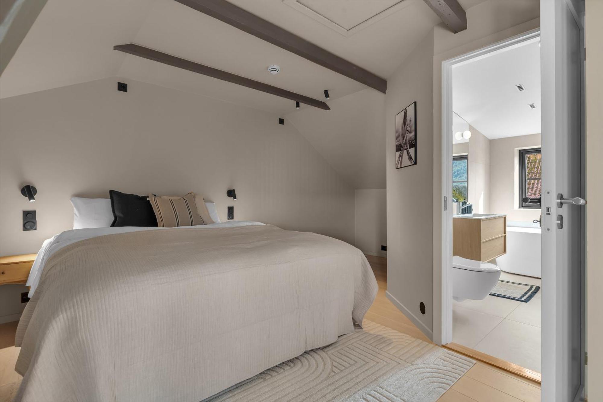 The Loft - Central Top Floor Apartment With 4 Bedrooms Тромсё Экстерьер фото