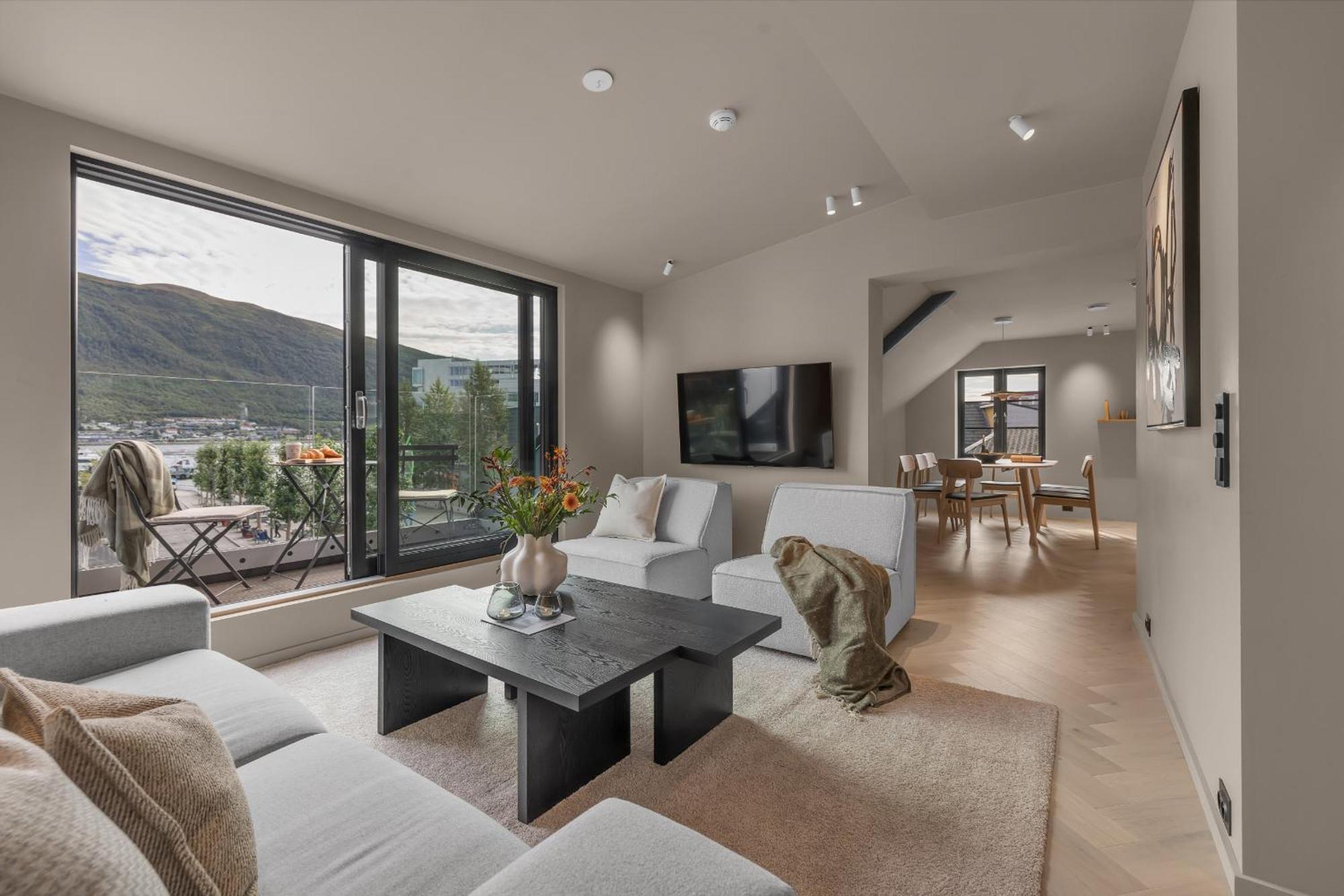 The Loft - Central Top Floor Apartment With 4 Bedrooms Тромсё Экстерьер фото